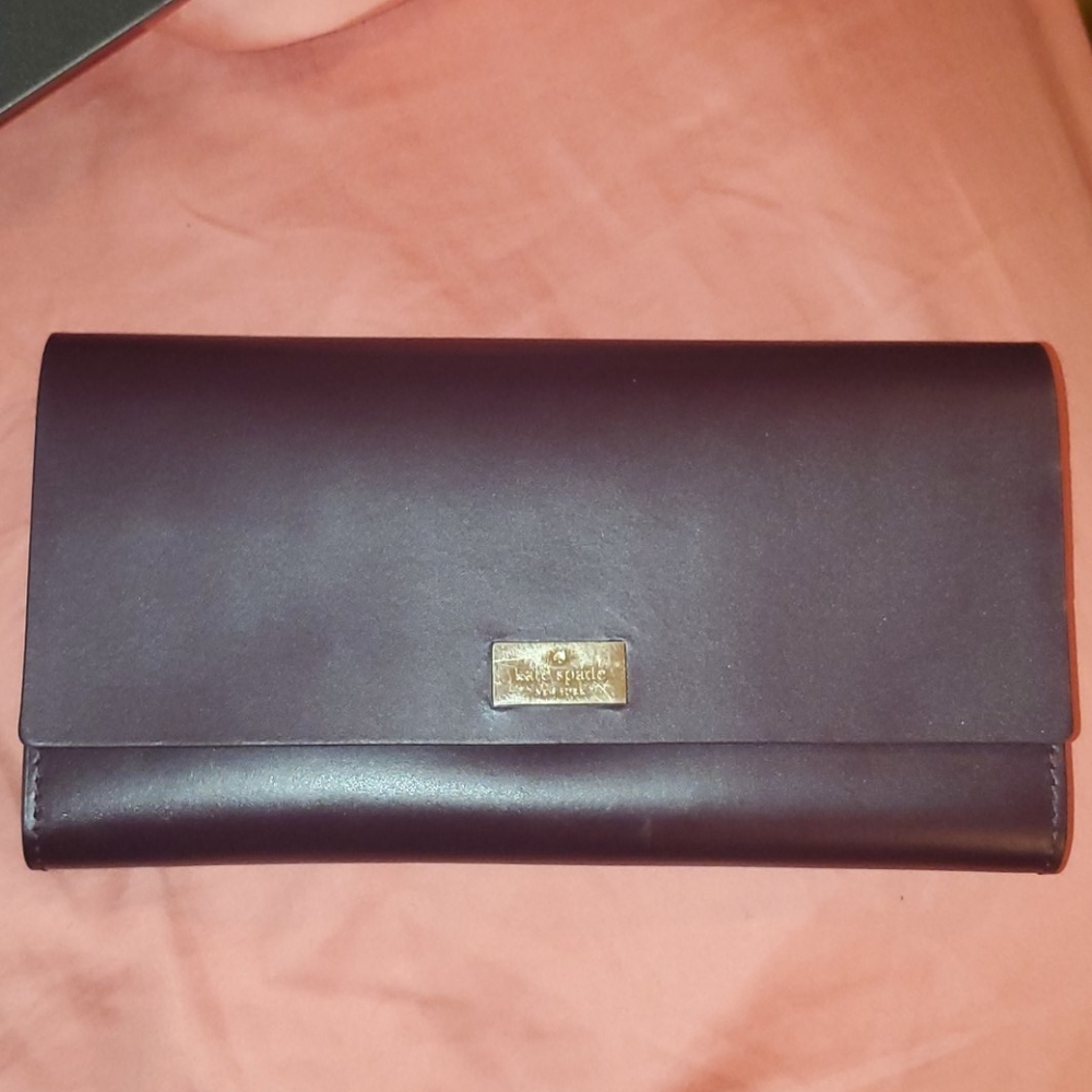 Kate Spade plum/purple wallet